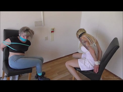 ❤️ צוגעבונדן / צוגעבונדן און געגאסען / מיידל אין נויט ☑ סעקס ביי אונדז ❌